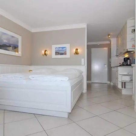 Metropol, Whg 262a, Seeseite 11og Apartment