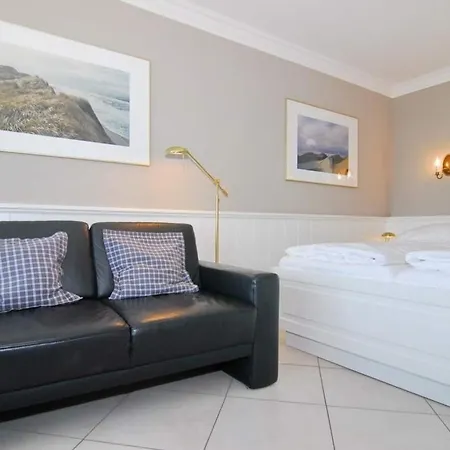Metropol, Whg 262a, Seeseite 11og Appartement *